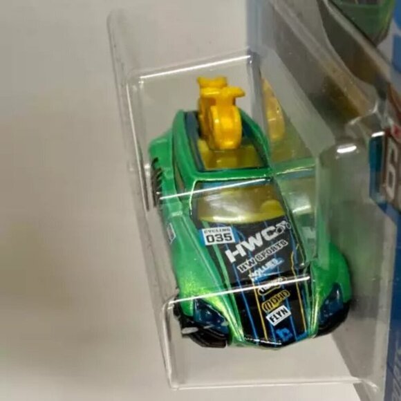 Hot Wheels Tour De Fast 77/365 Green HW Sports 1/10 Best For Track 1:64 NIP 2017 - Picture 7 of 15